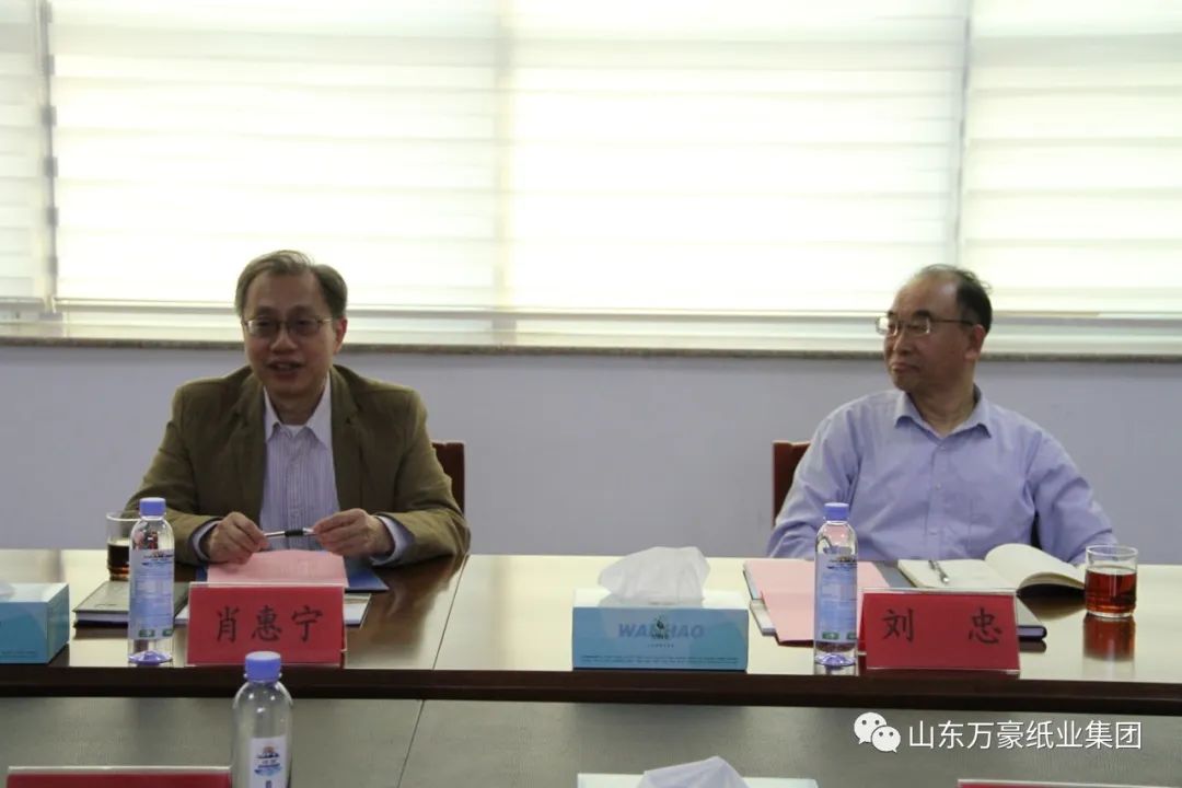 390241.jpg 390241.jpg